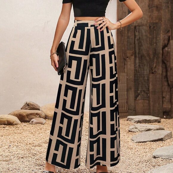 Khaki Preppy Women's Puff Sleeve Cropped Top Geometric Pattern Pants Set - Picture 5 of 5